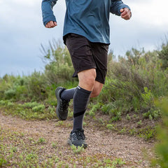 Injinji Trail Midweight Over Calf Coolmax Granite