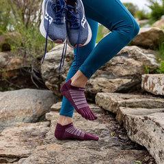 Injinji Run Light Weight Wool No Show Mens Garnet