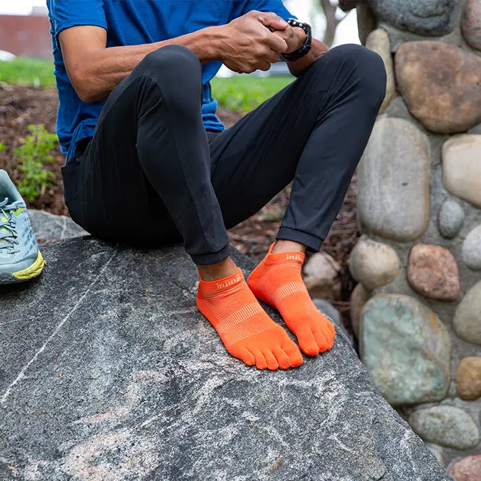 Injinji Run Light Weight No Show Mens Flame